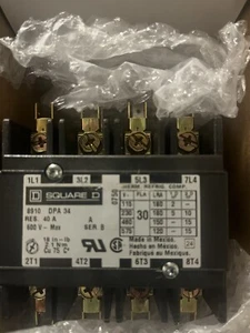 F Square D 8910DPA34V02 contactor 4-pole open 40A 15 HP type coil 120 vac - Picture 1 of 1