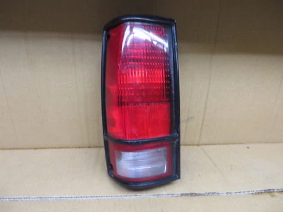 CHEVY GMC TYPHOON 92 93 BLAZER JIMMY S10 S15 85-94 TAIL LIGHT driver LH - Image 1 of 3