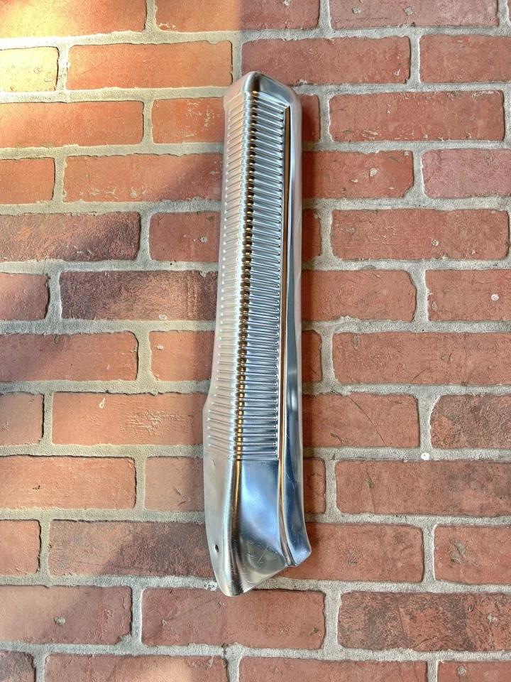 Oldsmobile Starfire Ninety Eight 1961-1964 asiento de banco moldura lateral Catalina Foto 1 de 4