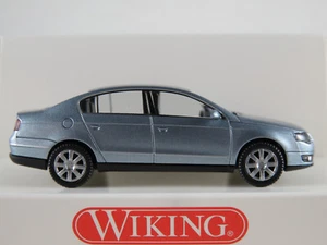 Wiking 06401 VW Passat Limousine (2005) in arcticblue-silvermetallic 1:87/H0 OVP - Bild 1 von 8