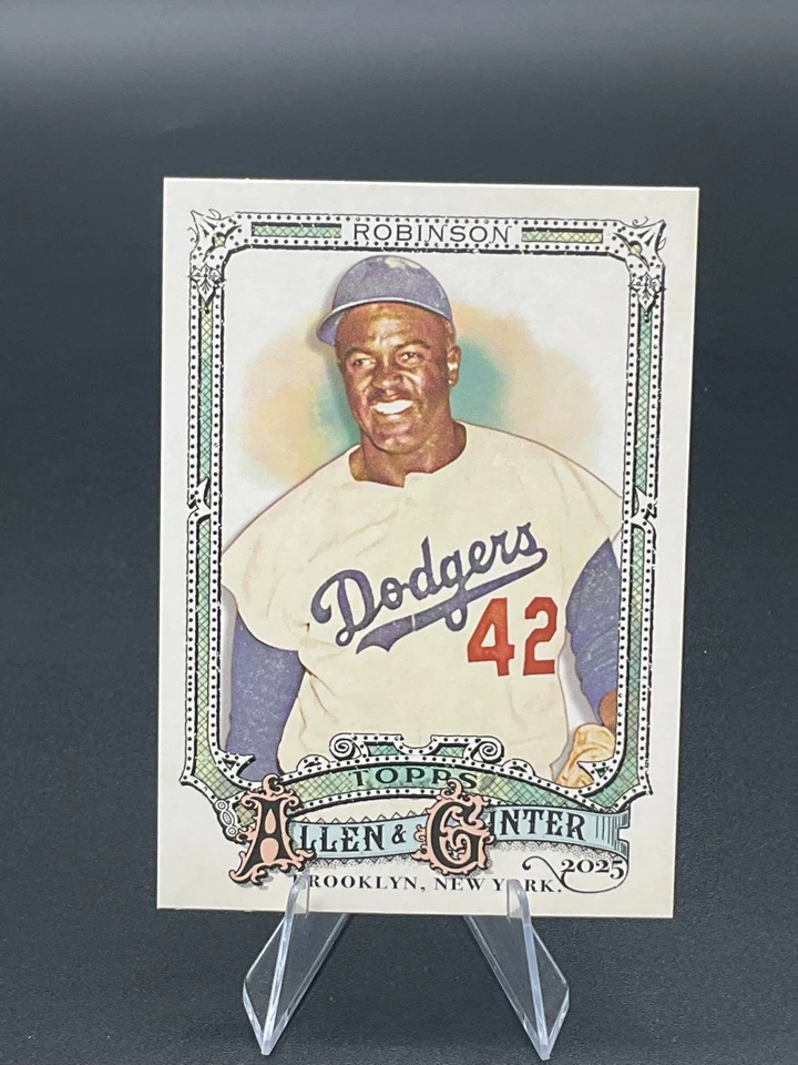 Béisbol Topps Allen & Ginter 2025 #31 Jackie Robinson, Brooklyn Dodgers Foto 1 de 1