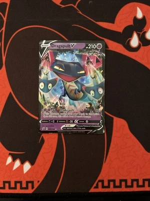 Dragapult V 092/192 Swsh02: Rebel Clash - NM - Image 1 of 2