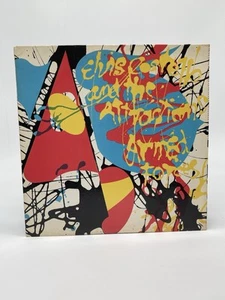 ELVIS COSTELLO AND THE ATTRACTIONS ARMED FORCES 12" LP VINYL RECORD COLUMBIA - Foto 1 di 4