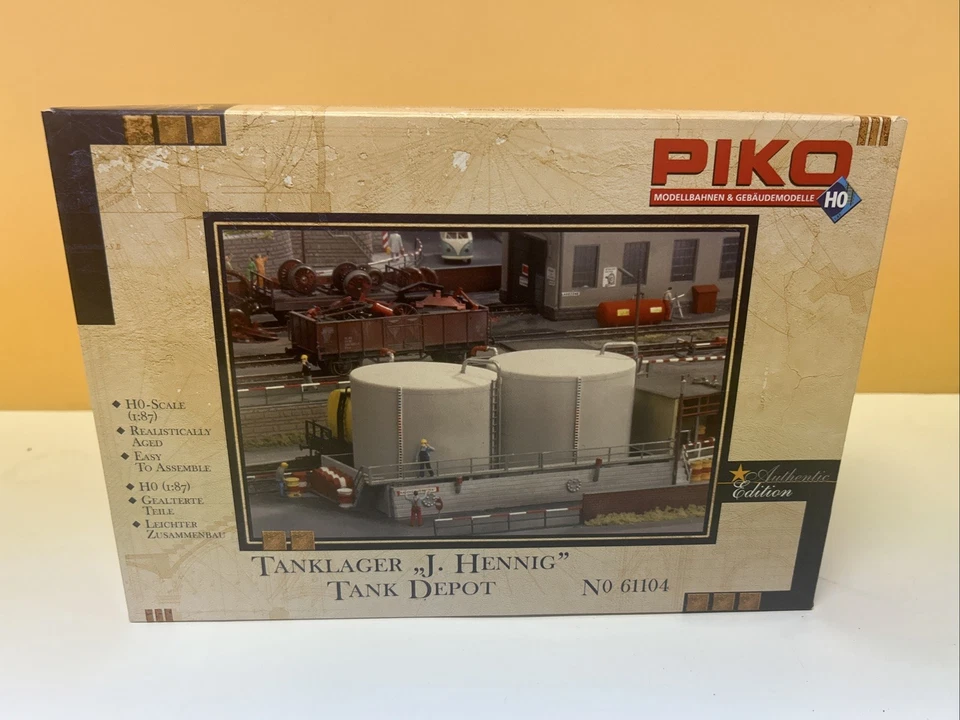 PIKO 61104 HO Scale Shell Storage Tanks Low Kit - Image 1 of 1