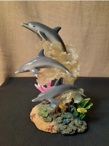 VTG Classic Treasures Collectable Family of Dolphins Figurine NEW - Picture 1 of 12