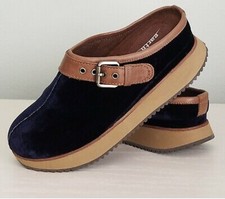 earth lyra buckle clog