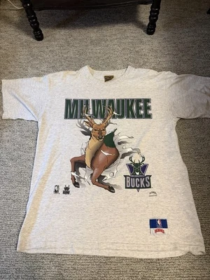 Camiseta vintage Milwaukee Bucks Break Through XL Foto 1 de 4