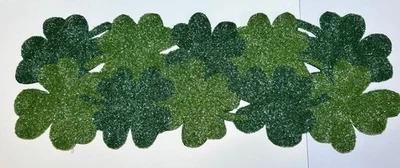 Pier 1 Trébol con Cuentas Corredor de Mesa Día de San Patricio Decoración Verde 35”x13” Foto 1 de 4