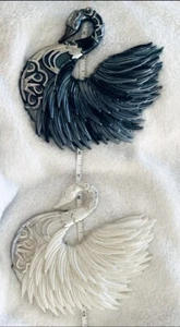 Swans 2 pc Set Black White Silver Wall Art Hanging Decor Lowest Price - Picture 1 of 19