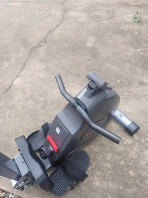 Máquina de remo magnética Sunny Health & Fitness modelo SF-RW5515. Foto 1 de 4