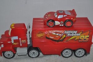 Disney Pixar Cars Mack Truck Hauler Lightning McQueen Shake N Go Car 2007 Mattel