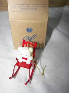 Adorno de Navidad Vintage Avon Peluche on a Mecedora - ¡L@@K!¡! - Imagen 1 de 5