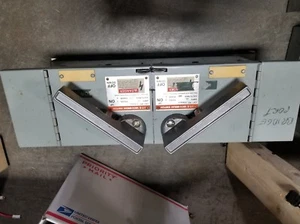 SIEMENS V7B3211 3PH 30A 3P 240V VACU-BREAK SWITCH   LG - Picture 1 of 2