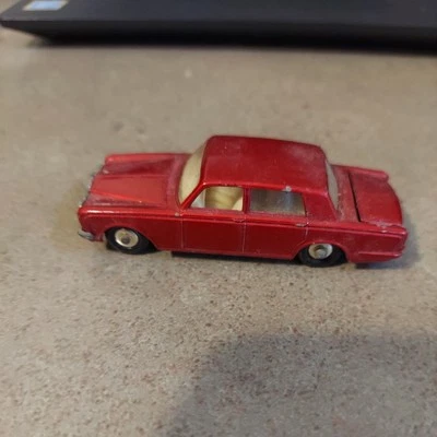 LESNEY MATCHBOX Nº24 ROLLS ROYCE SILVER SHADOW RED VER FOTOS Foto 1 de 4