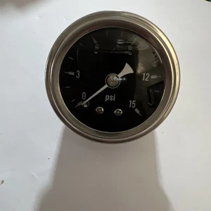 Universal 1561 Fuel Pressure Gauge 0-15 PSI White Face 1-1/2" Diameter Chrome US - Picture 1 of 3