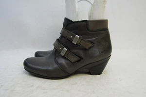 Taos Size 39 EUR Distressed Brown Leather Zip Heeled Ankle Fashion Boots Bootie - Picture 1 of 12