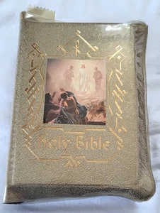 THE HOLY BIBLE Holy Name Deluxe Ed CATHOLIC PRESS FAMILY BIBLE 1962 1ST PRINT - Picture 1 of 23