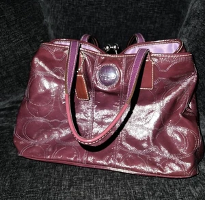 Coach Signature genähte Lackleder Tragetasche Pflaume mit Kisslock - Bild 1 von 17