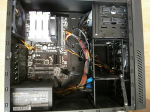 Cooler Master, be quiet (BIG) Tower sehr leise, innen gepolstert, + Mainboard - Bild 1 von 16