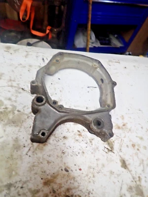 Kawasaki 1985 Kawasaki KLT 110 cubierta volante motor izquierdo caja generador Foto 1 de 4