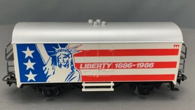 HO Märklin LIBERTY 1886-1986 Kühlwagen - Reefer Red White Blue HO785 - Image 1 of 4