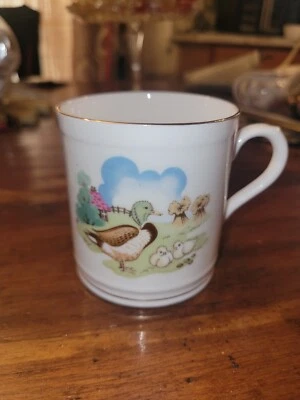 Royal Windsor Fine Bone China Baby Duck Coffee Tea Mug With A Gold Trim - Image 1 of 4
