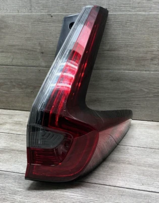 Luz trasera LED pasajero derecho Honda CR-V 2020 2021 2022 OEM Foto 1 de 4