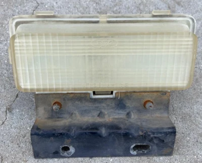 LINCOLN CONTINENTAL MARK VI REAR BUMPER TURN SIGNAL REVERSE LAMP LIGHT 1980-1984 - Image 1 of 4