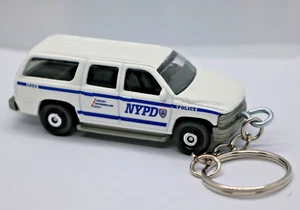 Matchbox 2000 NYPD Chevy Suburban Custom keychain 1/64 scale - Picture 1 of 5