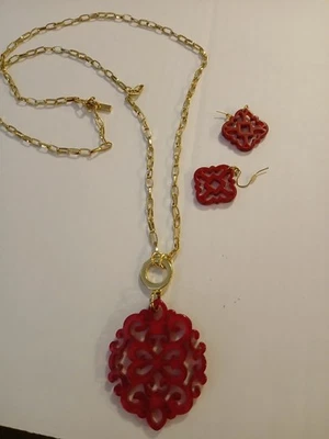 Zenzii Necklace And Earrings Acrylic Pre Owned Contemporary. Fashion... - Image 1 of 4