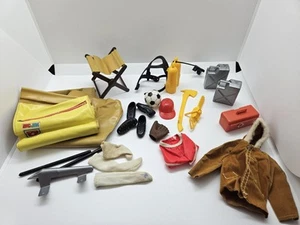 Mattel 70er Jahre Big Jim viel Ausrüstung, Kleidung und Zubehör - Bild 1 von 20
