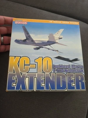 Dragon Wings Kc-10 Extender Lockheed Martin F-117A Nighthawk - Imagem 1 de 4