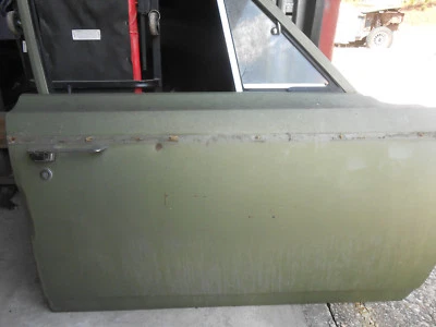  Dodge Coronet 440 1968 4 puertas puerta delantera pasajero, pieza original Foto 1 de 4