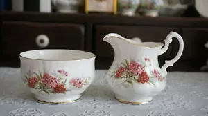 VINTAGE Paragon Pink Wild Floral Gold Trim Creamer and Open Sugar Bowl, England - Picture 1 of 10