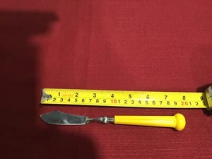Vintage 1973 Oxford Hall Yellow Handle stainless  Butter/Cheese Knife - Picture 1 of 5