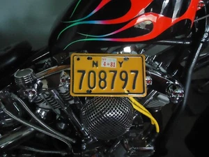 NEW YORK MOTORCYCLE LICENSE PLATE VINTAGE ORIGINAL 1970s KILLER RARE FREE SHIPP - Picture 1 of 3
