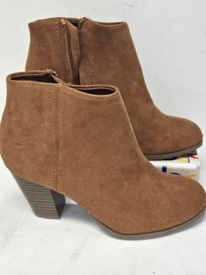 Old Navy Brown Faux Suede Side Zip Block Heel Ankle Boots Booties Size 6 NWT - Image 1 of 4