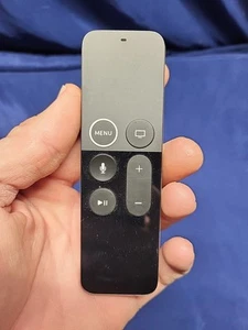 Genuine Apple TV A1962 Remote Control - Tested working - Picture 1 of 3