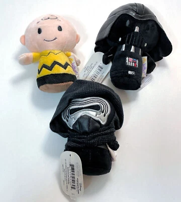 Juguetes de peluche Hallmark Itty Bitty - Darth Vader, Kylo Ren, Charlie Brown Foto 1 de 4