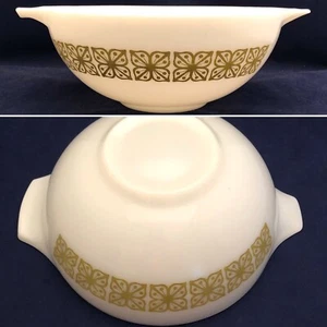 Pyrex Autumn Floral 444 Cinderella Bowl 1966 Made in USA Verde Square Flowers - Picture 1 of 7