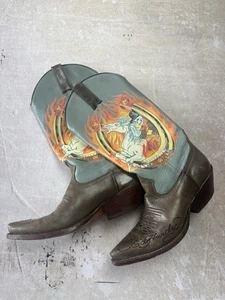VINTAGE ED HARDY COWGIRL STIEFEL MIT PEGASUS FLAMMENGRAFIK Größe 6 - Bild 1 von 7