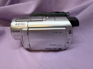 Sony Handycam DCR-DVD408 4.0 Megapixels Vario Sonnar CMOS Camcorder! - Picture 1 of 11