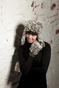 Sandy Faux Fur Trapper Hat and Mittens Winter Leopard Fleece Winter Ski Hats - Picture 1 of 3