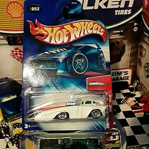 Hot Wheels"CROOZE BEDTIME" White Variation w/5 Sp #052 2004First Editions 52/100 - Picture 1 of 4