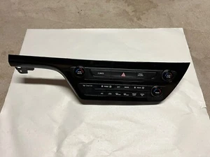 2015 Kia Sedona AC Climate Air Control Dash Mount 97250-A9420 Factory OEM - Picture 1 of 9
