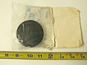 New Genuine OEM GM General Motors 15604067 Leaf Spring Insert RR SPR NOS - Picture 1 of 5