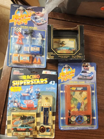 VINTAGE Nascar Memorabilia Richard Petty LOT OF 4 limited edition premier Cover