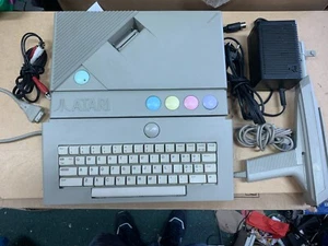 Sistema de juego Atari XE - Imagen 1 de 13