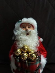 Byers Choice Santa 2013 - Picture 1 of 5