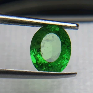Granate tsavorita natural de 8,5 mm, granate tsavorita de 1,60 quilates ovalado para anillo - Imagen 1 de 8